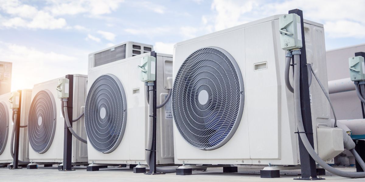 Learn to Do Basic Air Conditioner Maintenance Like a Pro in Van Nuys
